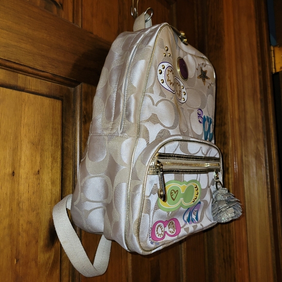 Coach Signature Poppy Applique Backpack Rare Limited Edition F17939 - Picture 3 of 16